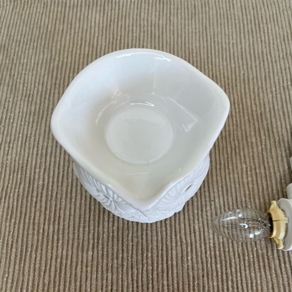 Scentsy warmer - Picture 4 of 5